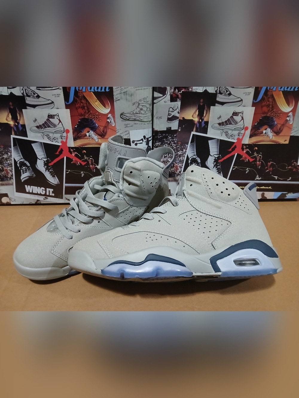 RETRO .6 Suede Retro Sneakers in Light Gray with Navy Accents